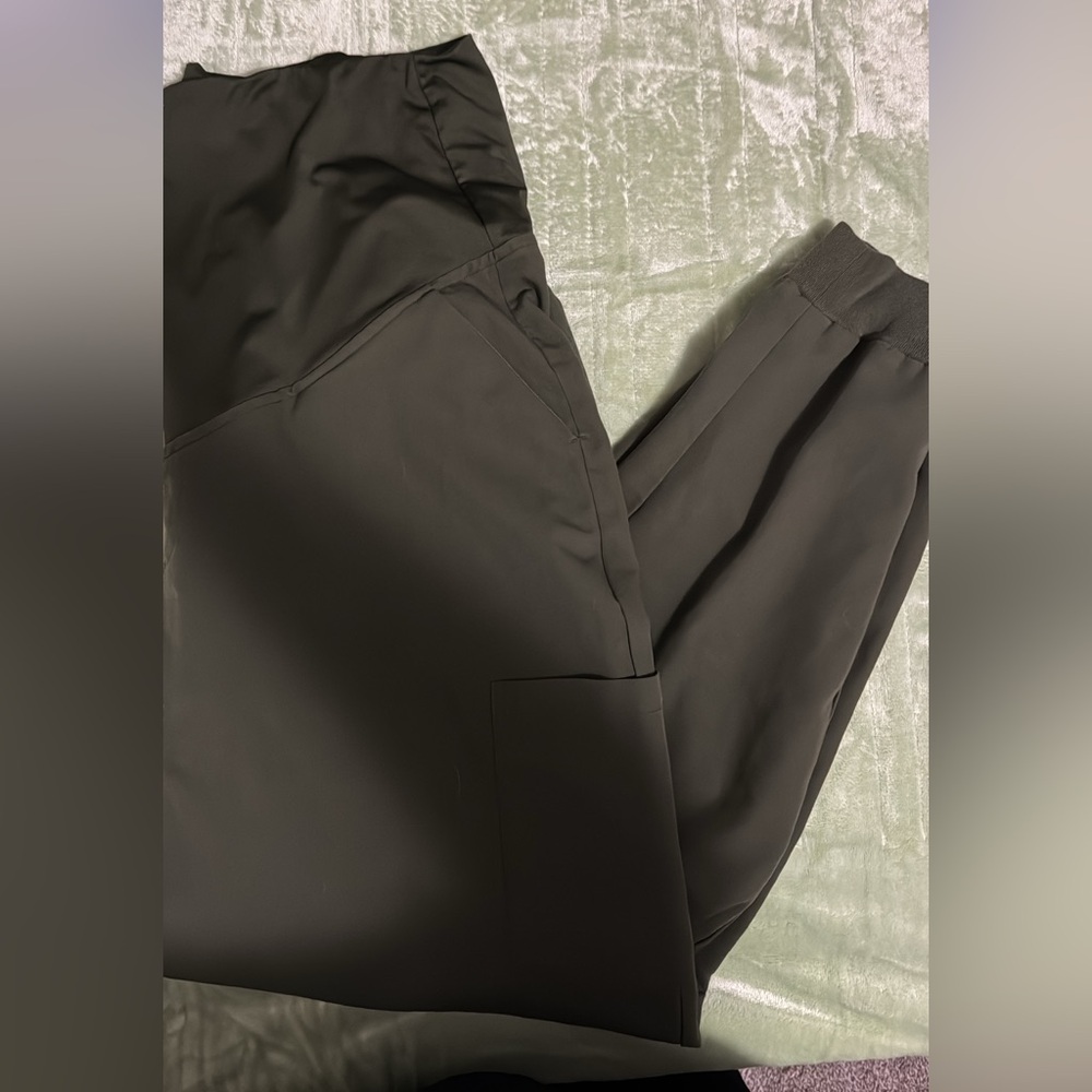 Mandala scrub pants- green